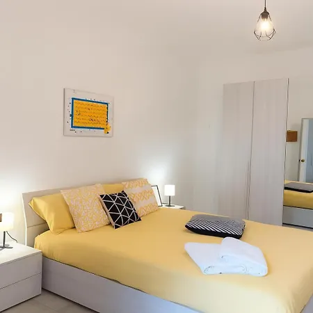 Casa Cobalto Vicinissima Al Centro By House Collection * Torino